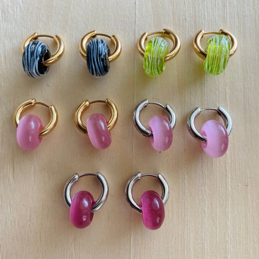 Minimalistic hoop earrings